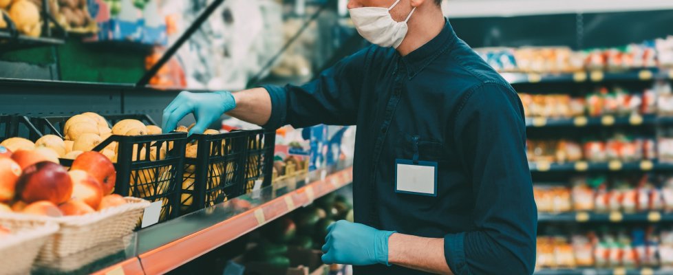 How Retail and QSR Businesses Can Avoid The Industry's Most Difficult Problem: Counterfeiting How Retail and QSR Businesses Can Avoid The Industry's Most Difficult Problem: Counterfeiting